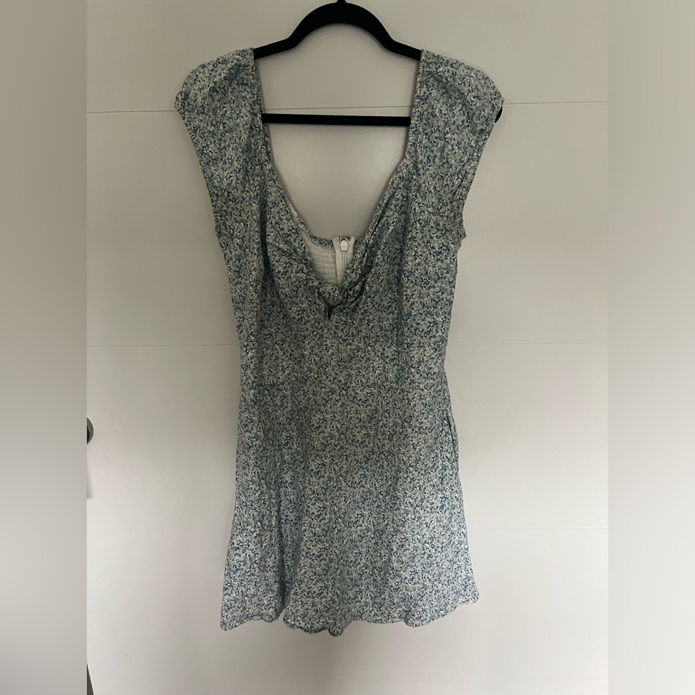 abercrombie & fitch floral(ish) summer dress with knot detail + puffy cap sleeve